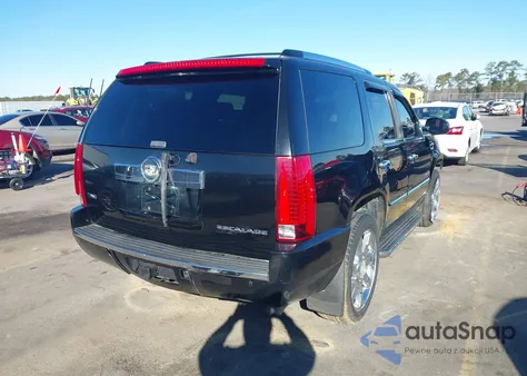 2009 Cadillac Escalade Standard z USA, uszkodzony, nr VIN 1GYFK232X9R302489